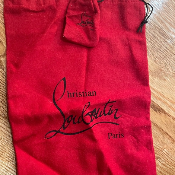 Christian Louboutin Pigalle Nude Patent Leather Heels - Picture 6 of 8